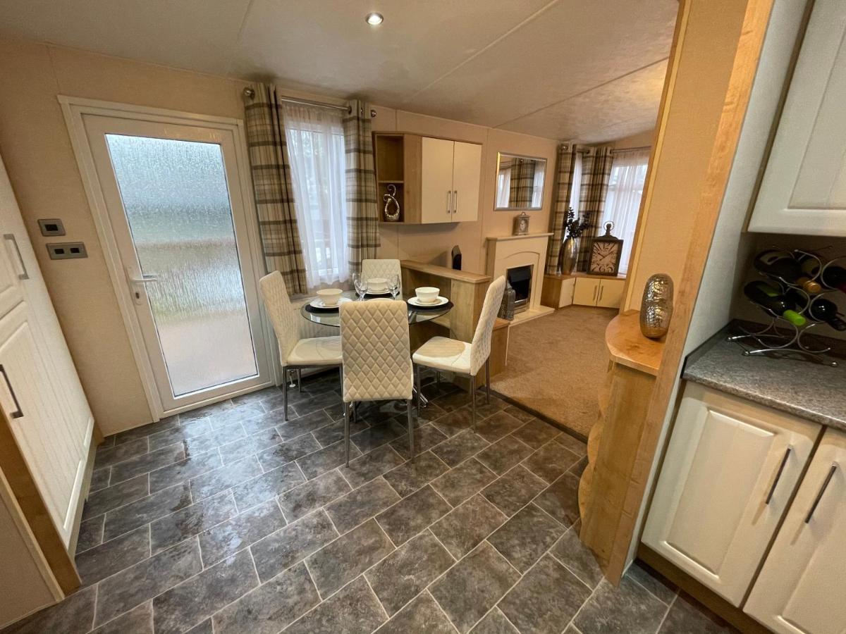 Two Bedroom Caravan At Lilliarsedge Jedburgh Exterior foto